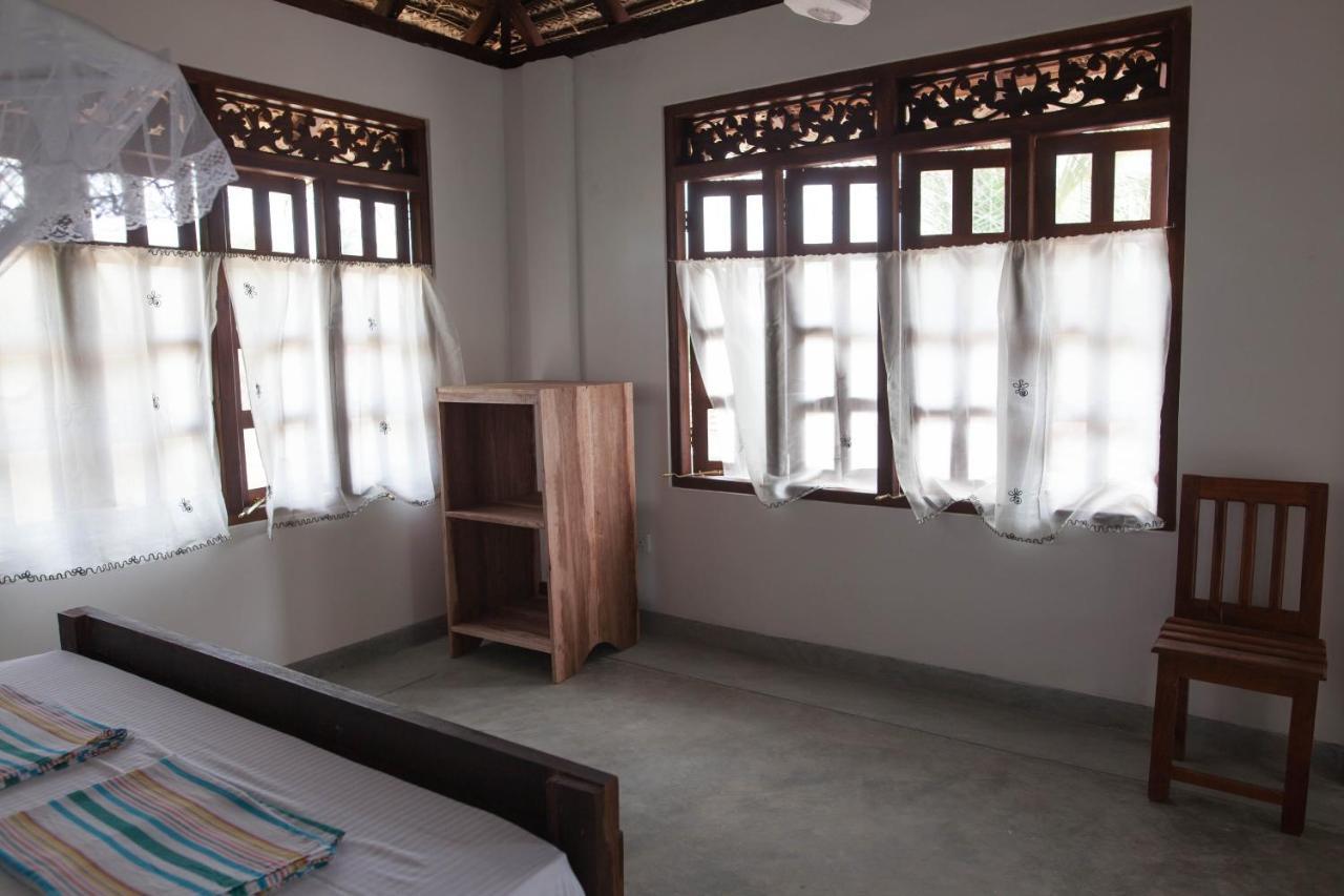 East Surf Cabana Arugam Bay Buitenkant foto